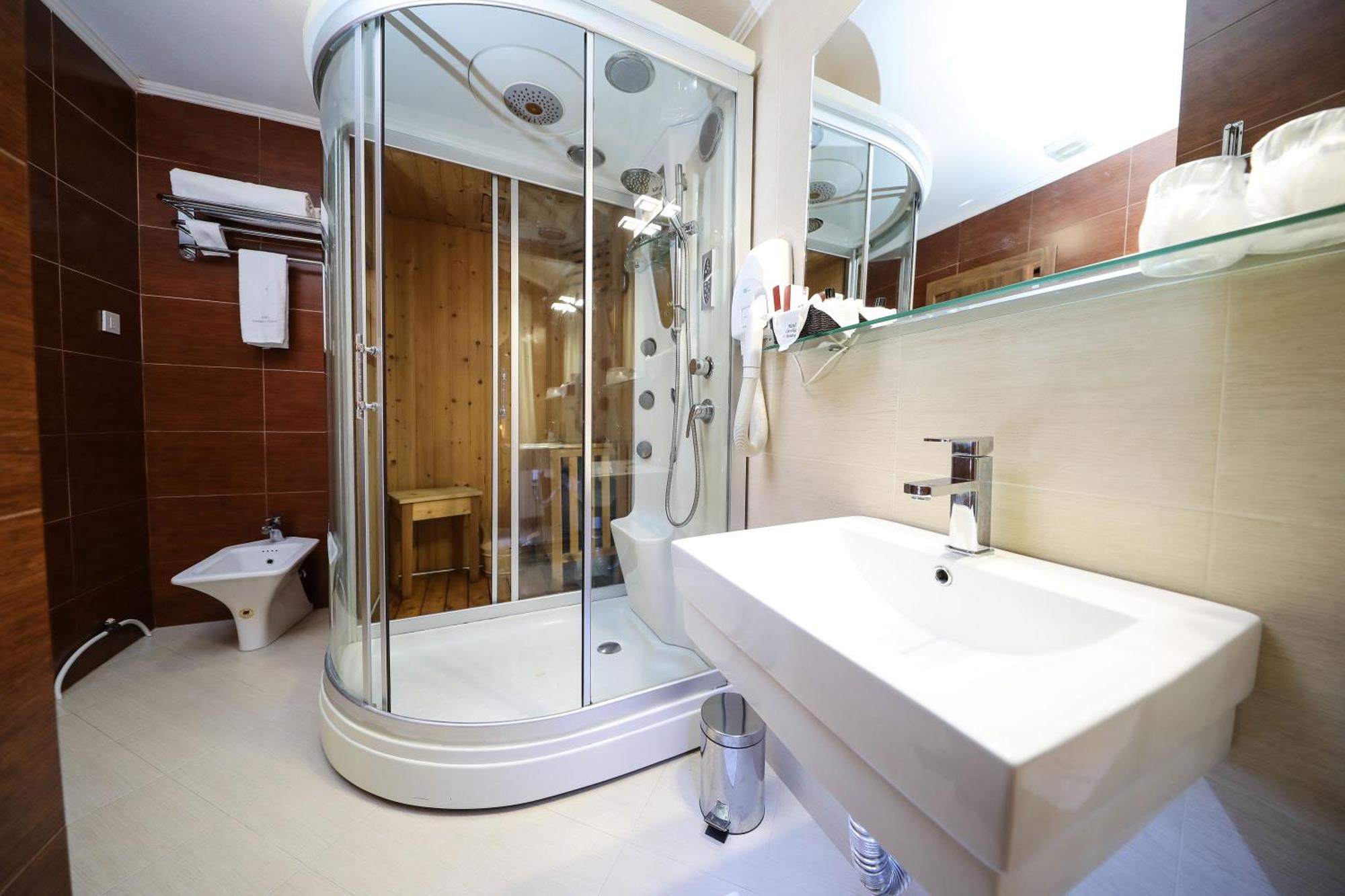 Hotel Carshia E Jupave Gjakova Zewnętrze zdjęcie