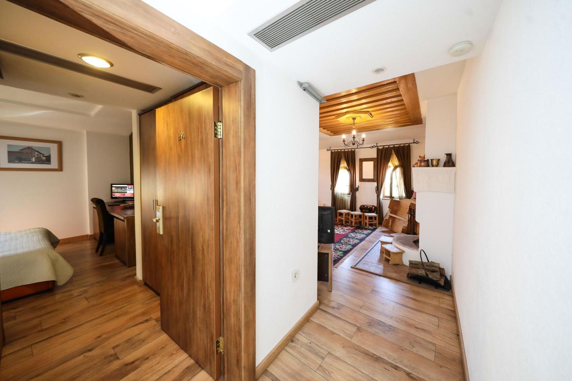 Hotel Carshia E Jupave Gjakova Zewnętrze zdjęcie