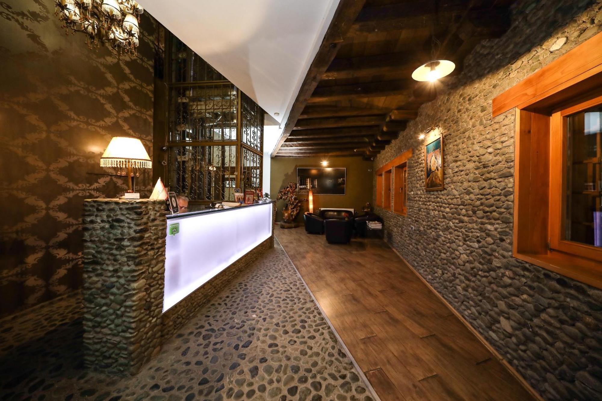 Hotel Carshia E Jupave Gjakova Zewnętrze zdjęcie